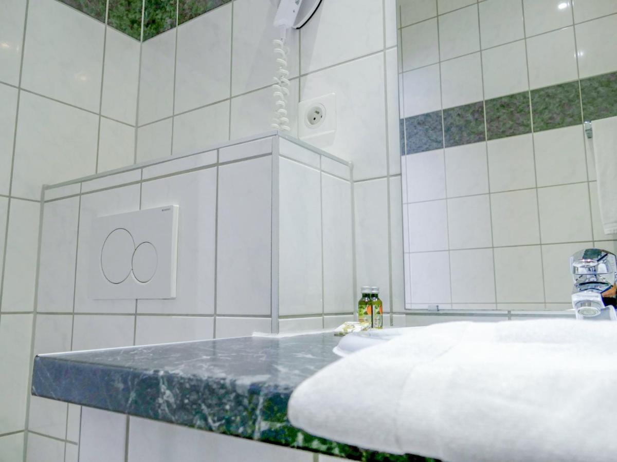 Hotel Berlioz Euroairport Basel - Mulhouse - Freiburg แซ็ง-ลุยส์ ภายนอก รูปภาพ