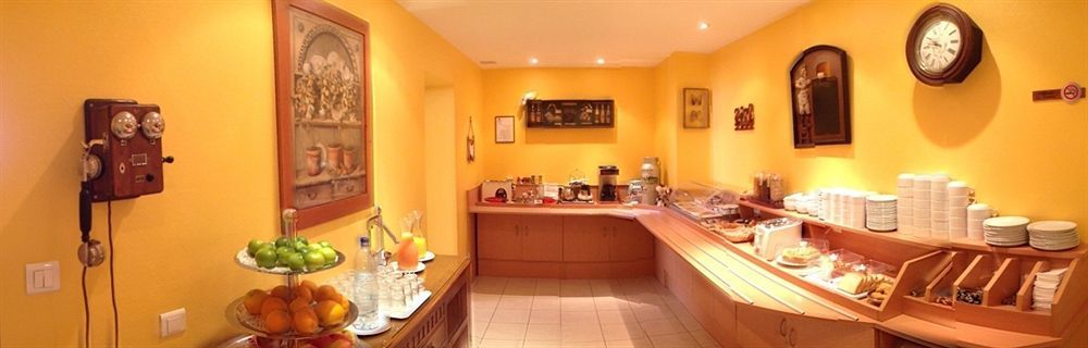 Hotel Berlioz Euroairport Basel - Mulhouse - Freiburg แซ็ง-ลุยส์ ภายนอก รูปภาพ