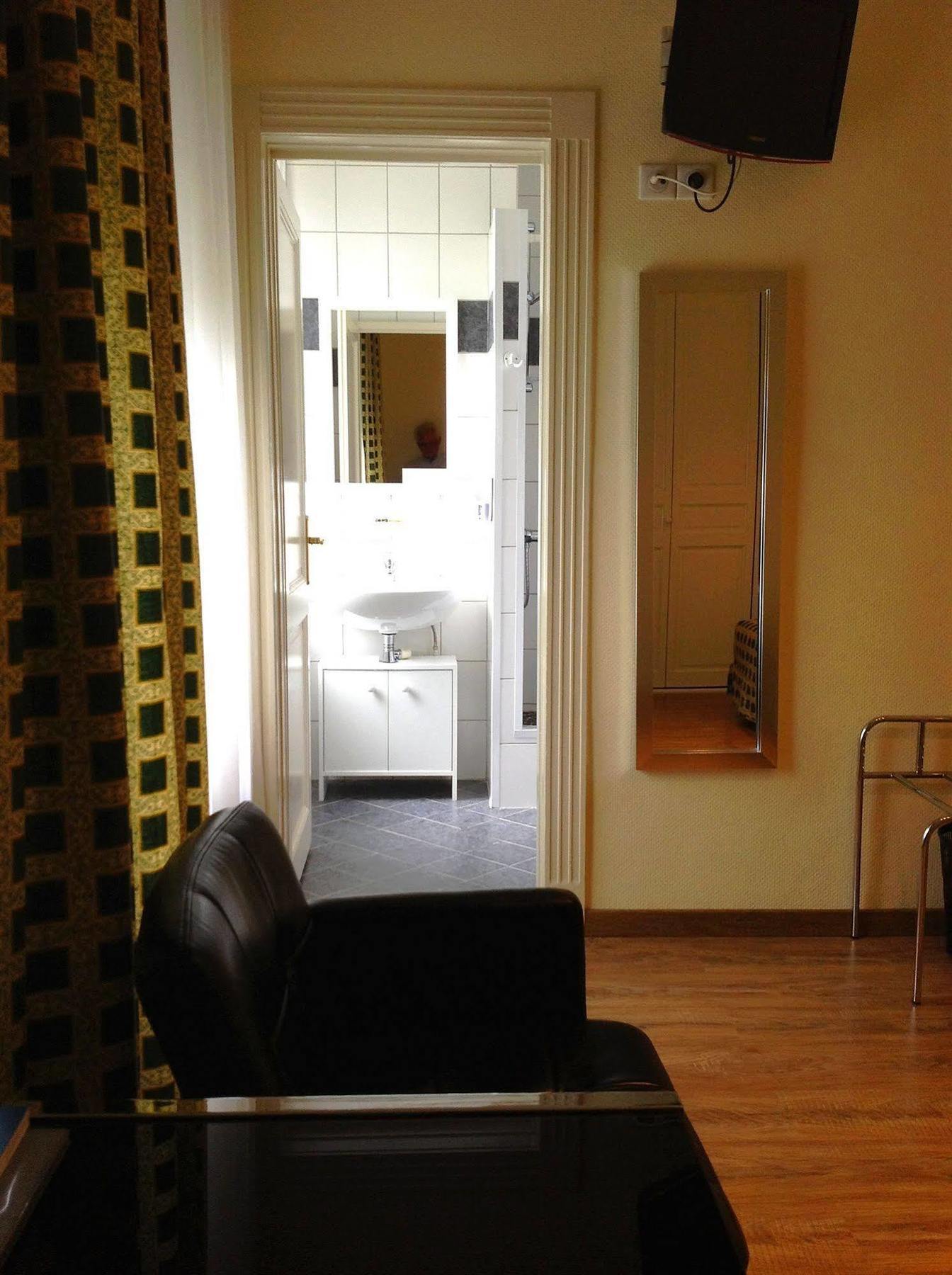 Hotel Berlioz Euroairport Basel - Mulhouse - Freiburg แซ็ง-ลุยส์ ภายนอก รูปภาพ