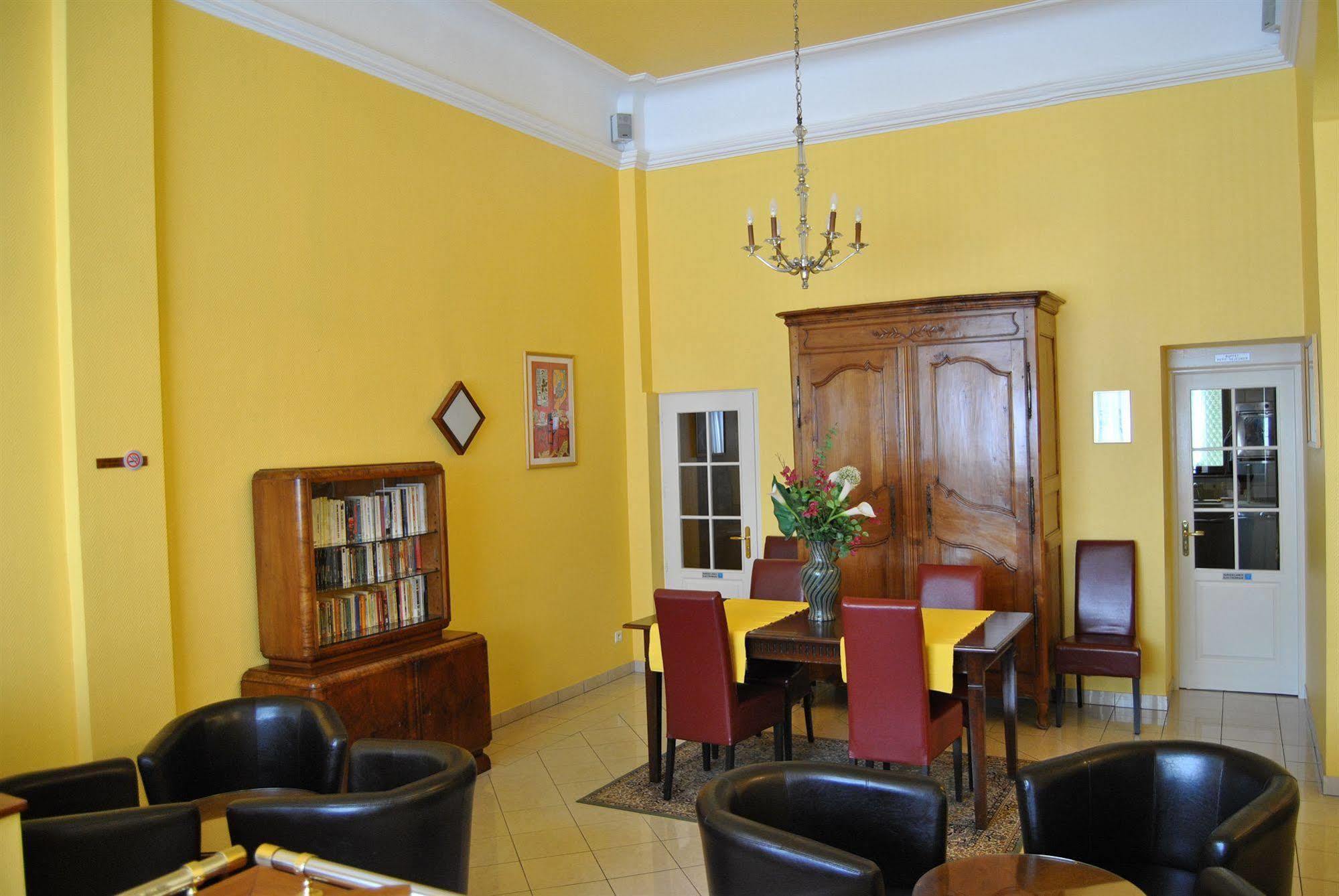 Hotel Berlioz Euroairport Basel - Mulhouse - Freiburg แซ็ง-ลุยส์ ภายนอก รูปภาพ